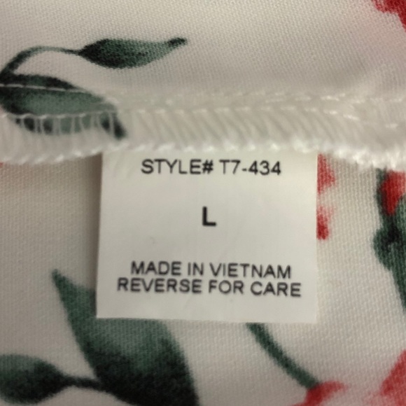 Triple Seven Button Up Front Tie Floral Blouse Large Cap Sleeves - Picture 13 of 14